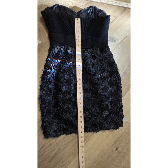 La Femme Black Rosette Strapless Mini Dress Sweetheart Formal Capsule 4 EUC - Picture 10 of 16